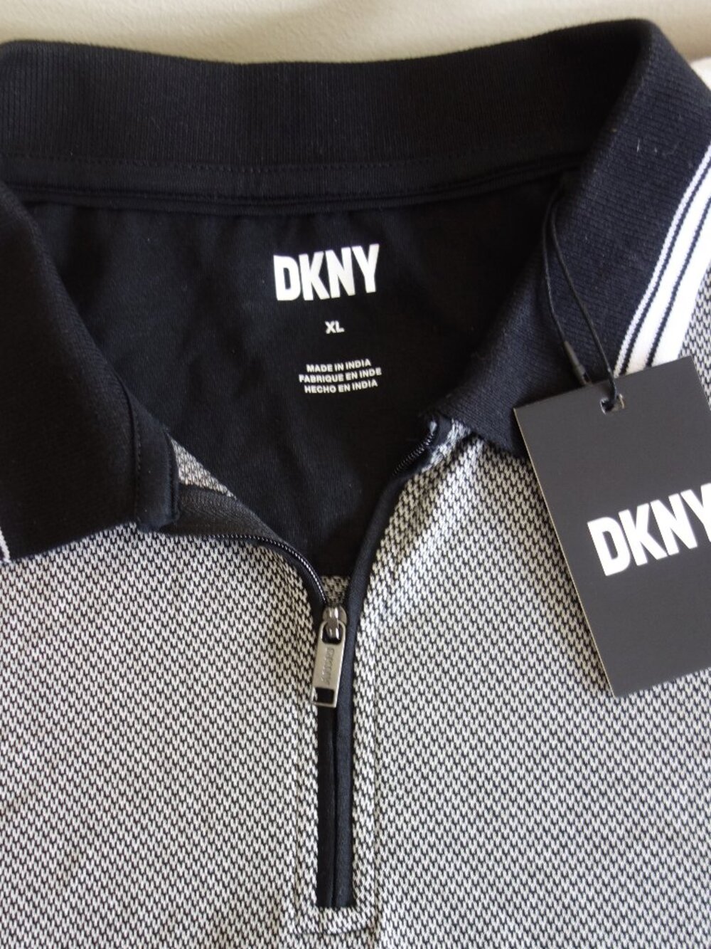 NWT $79.50 DKNY Black Gray ¼ zip Polo Shirt – Mens XL
